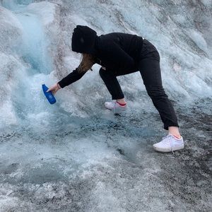 Meet your Posher, Ava